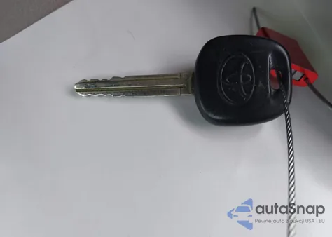 2013 Toyota Sienna Le V6 8 Passenger z USA, uszkodzony, nr VIN 5TDKK3DC1DS358459